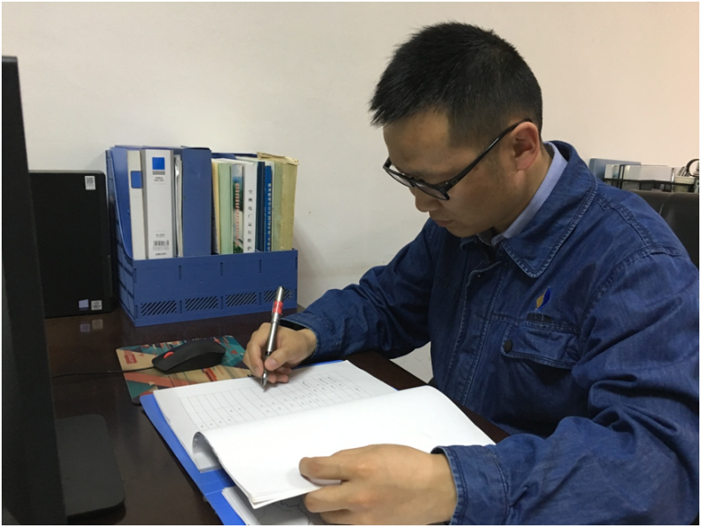 【發(fā)展人物】恪盡職守灑青春 敬業(yè)奉獻書(shū)芳華——劉傳寶