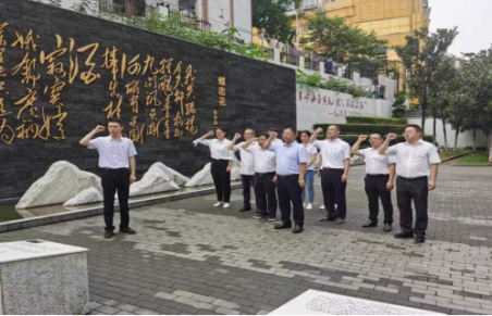公司投資發(fā)展部黨支部到識字里社區開(kāi)展主題黨日暨志愿服務(wù)活動(dòng)
